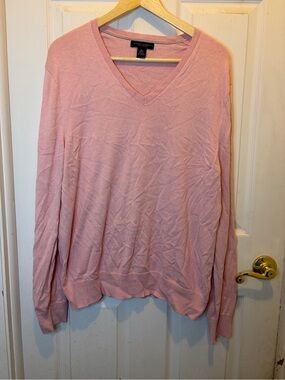 Banana Republic Luxury Silk/ Cashmere Blend Pale Pink V-Neck Sweater